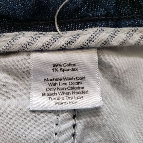 Talbots Signature Flare Woman Size 8 Dark Wash Denim with Stretch 9.5" rise - Picture 7 of 7